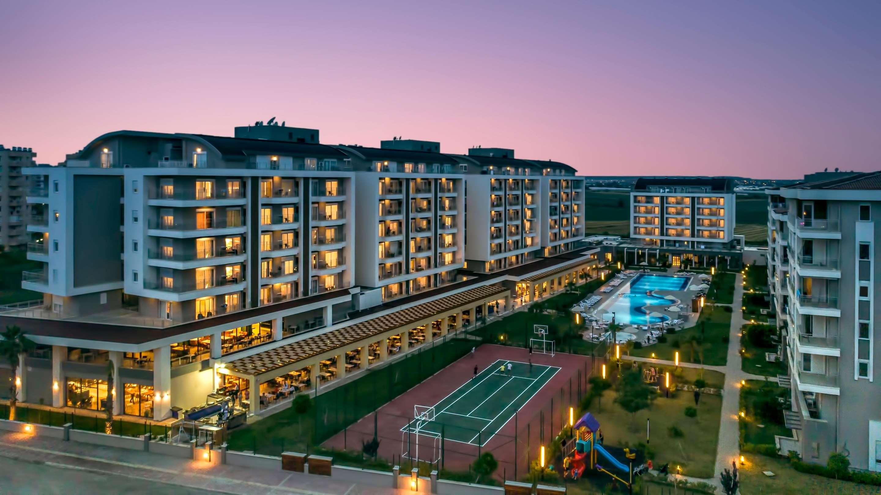 Sherwood Suites Hotel Mini Hall, Marathahalli, Bangalore - Review, Price,  Availability